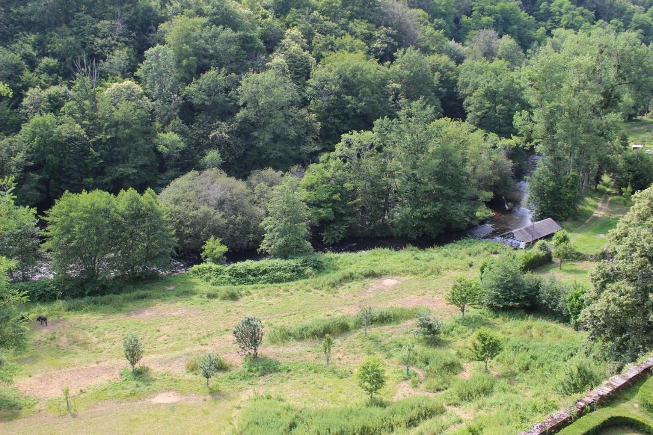 Bel Appartement Avec Vue Sur Vezere Юзерш Екстериор снимка